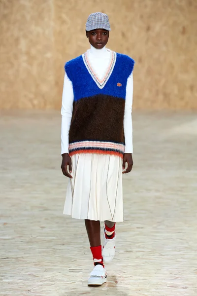 Look 38